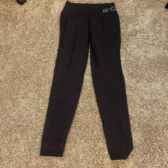 ECHT BUTT SCRUNCH LEGGINGS - Picture 2 of 2